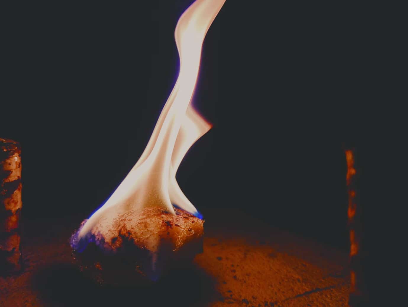 https://unsplash.com/photos/a-close-up-of-a-fire-with-a-black-background-H2dxK5YhVsc